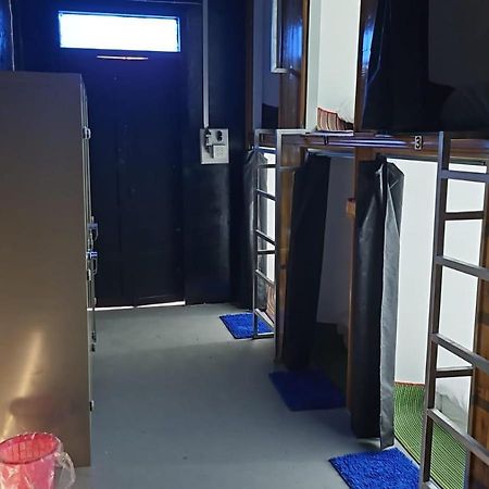 Kai Lions International Capsule Hostel 巴色 外观 照片