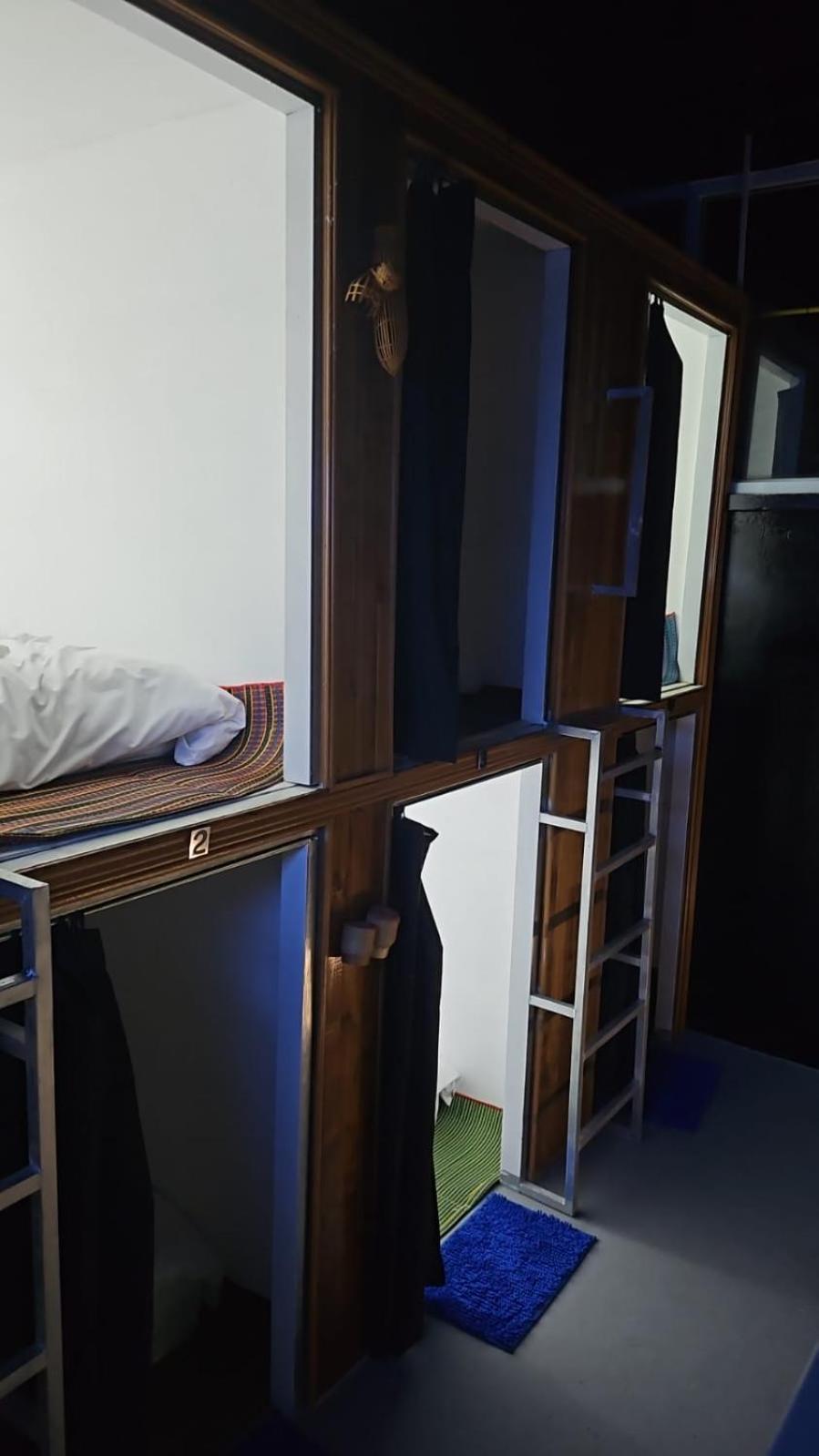 Kai Lions International Capsule Hostel 巴色 外观 照片